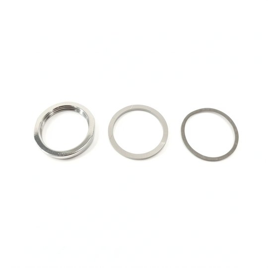 Ensemble fixation corps bouton poussoir