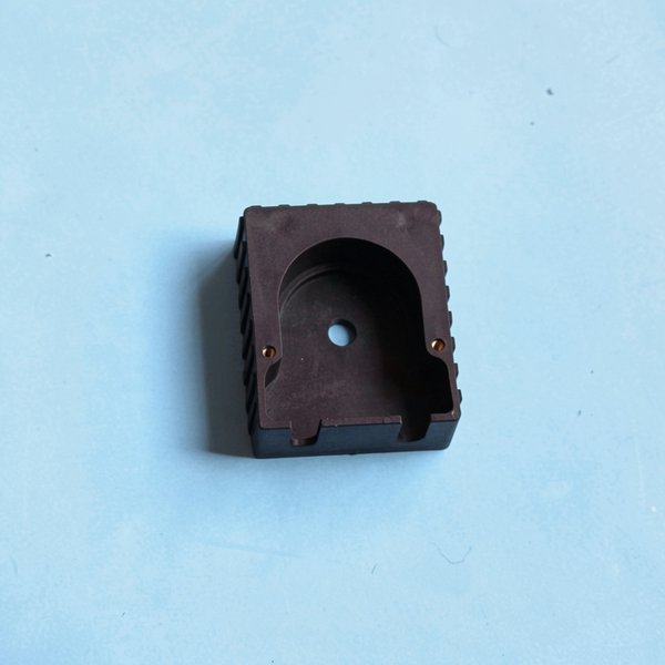Tête de pompe MP1 noire avec inserts