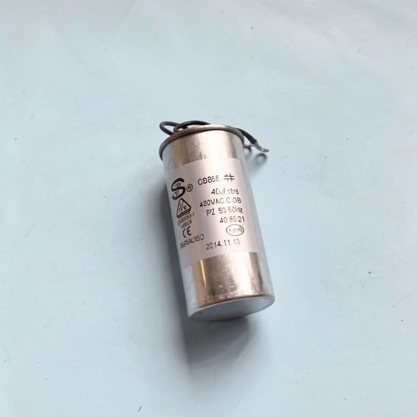 Condensateur 40µF - 2 CV