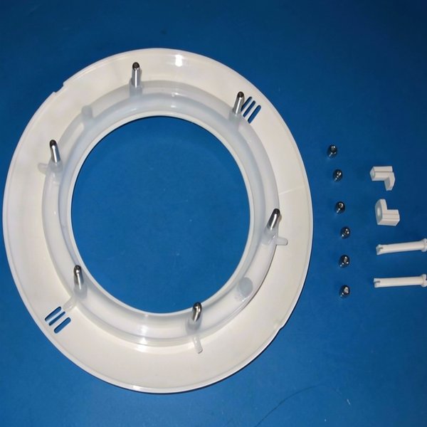 Enjoliveur + bride + vis et anneaux plastiques + écrous PROJ LED