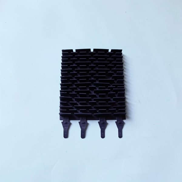 Brosse PMS295