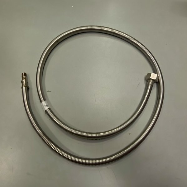 Tuyau 1/2" femelle + M-10 mâle L 1300